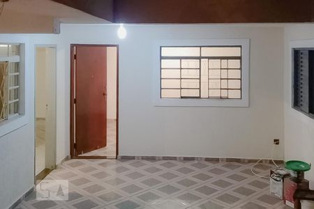 Casa à venda com 60m², 2 quartos e 1 vagaQuintal