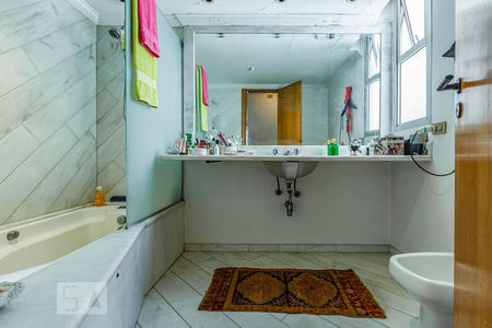 Banheiro Suíte 1 de apartamento à venda com 4 quartos, 220m² em Jardim Ampliação, São Paulo