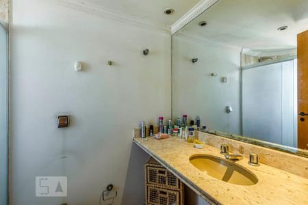 Banheiro Suíte 2 de apartamento à venda com 4 quartos, 220m² em Jardim Ampliação, São Paulo