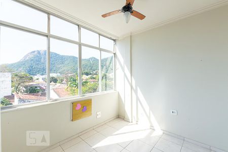 Suite  de apartamento à venda com 1 quarto, 45m² em São Francisco, Niterói