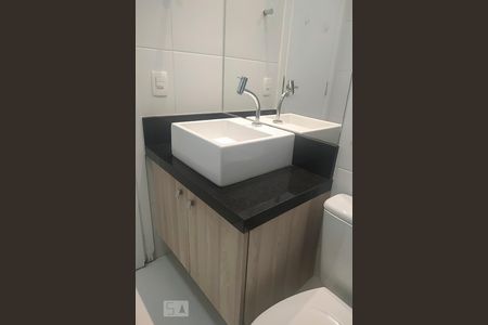 Apartamento para alugar com 65m², 3 quartos e 1 vagaBanheiro suíte 02