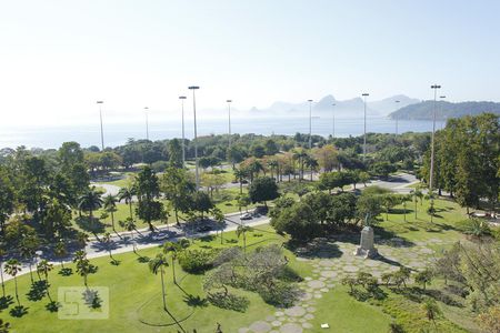 Apartamento para alugar com 79m², 2 quartos e 1 vagaVista