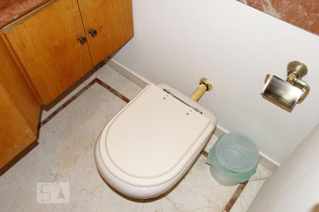 Apartamento para alugar com 79m², 2 quartos e 1 vagaLavabo