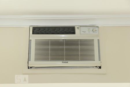 Apartamento para alugar com 79m², 2 quartos e 1 vagaAr condicionado