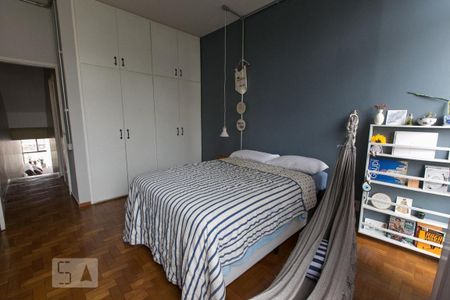 Quarto Suíte de apartamento para alugar com 1 quarto, 50m² em Lourdes, Belo Horizonte
