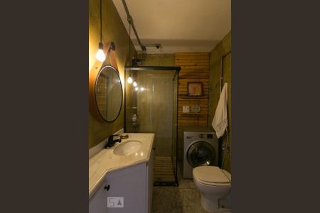 Banheiro de apartamento para alugar com 1 quarto, 50m² em Lourdes, Belo Horizonte