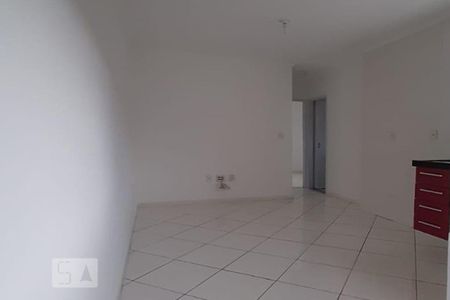 Sala de apartamento à venda com 2 quartos, 42m² em Vila Cláudio, Santo André