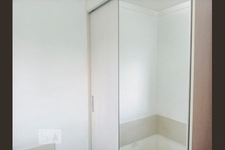 Quarto 1 de kitnet/studio para alugar com 2 quartos, 75m² em Vila Scarpelli, Santo André