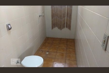 Banheiro de casa à venda com 3 quartos, 450m² em Jardim dos Oliveiras, Campinas