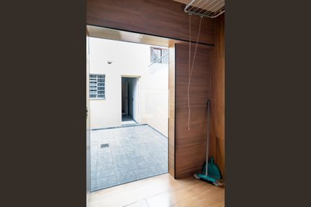 Casa à venda com 140m², 3 quartos e 2 vagas Casa à venda com 140m², 3 quartos e 2 vagasEdícula (quarto)