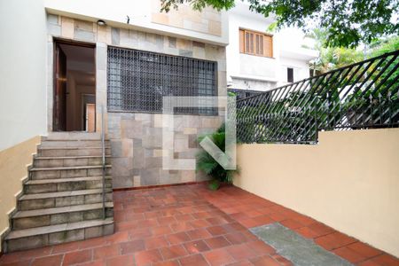 Casa à venda com 140m², 3 quartos e 2 vagas Casa à venda com 140m², 3 quartos e 2 vagasGaragem