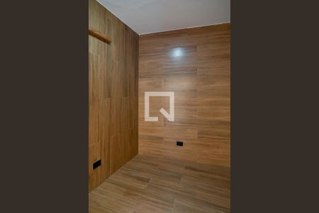 Casa à venda com 140m², 3 quartos e 2 vagas Casa à venda com 140m², 3 quartos e 2 vagasEdícula (quarto)