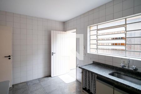 Casa à venda com 140m², 3 quartos e 2 vagas Casa à venda com 140m², 3 quartos e 2 vagasCozinha