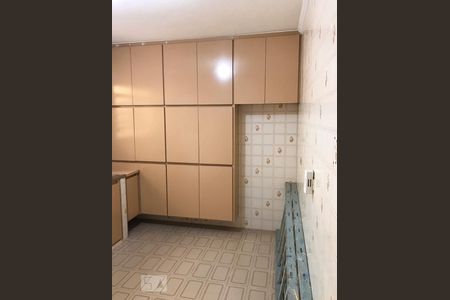 Casa para alugar com 185m², 2 quartos e 2 vagas Casa para alugar com 185m², 2 quartos e 2 vagasCozinha