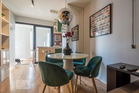 Sala de apartamento para alugar com 1 quarto, 50m² em Campo Belo, São Paulo
