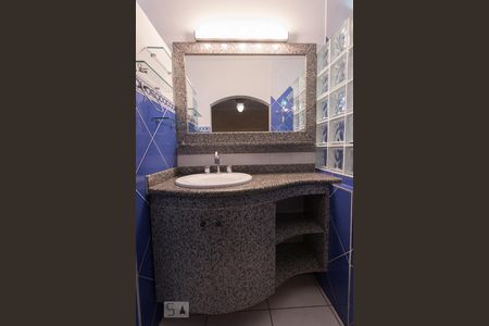 Banheiro Suíte 1 de casa para alugar com 2 quartos, 185m² em Vila Anglo Brasileira, São Paulo