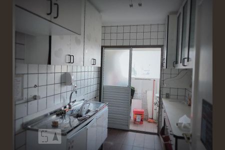 Apartamento à venda com 80m², 3 quartos e 2 vagas Apartamento à venda com 80m², 3 quartos e 2 vagasCozinha