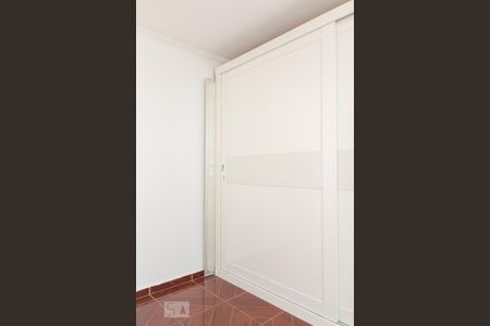 Quarto 1 - Armários de apartamento para alugar com 2 quartos, 57m² em São José, São Caetano do Sul