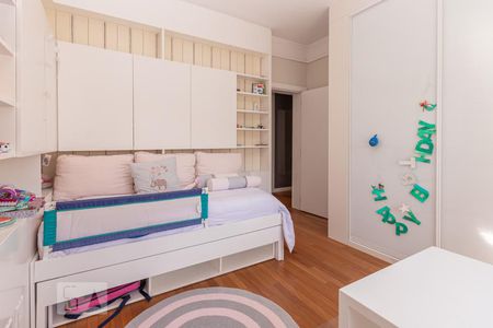 Apartamento à venda com 277m², 4 quartos e 3 vagasQuarto 2