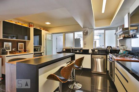 Apartamento à venda com 277m², 4 quartos e 3 vagasCozinha