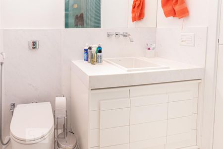 Apartamento à venda com 277m², 4 quartos e 3 vagasBanheiro quarto 1