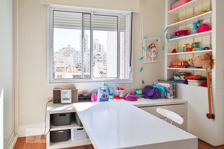 Apartamento à venda com 277m², 4 quartos e 3 vagasQuarto 2