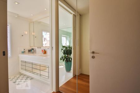 Apartamento à venda com 277m², 4 quartos e 3 vagasSuíte