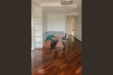 Apartamento à venda com 83m², 2 quartos e 2 vagasSala