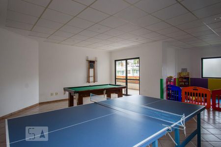 Apartamento à venda com 83m², 2 quartos e 2 vagasSalão de Jogos