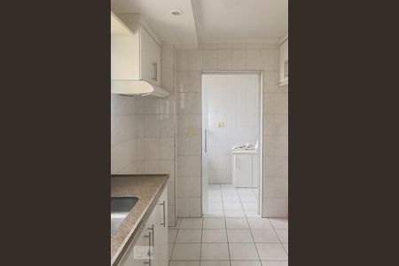 Cozinha de apartamento à venda com 2 quartos, 83m² em Vila Valparaíso, Santo André