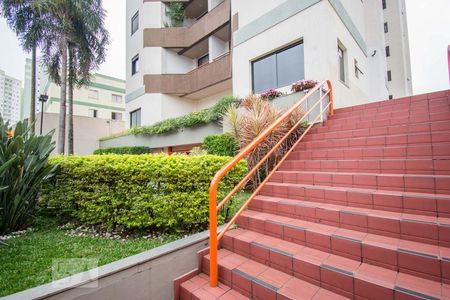 Apartamento à venda com 83m², 2 quartos e 2 vagasEntrada