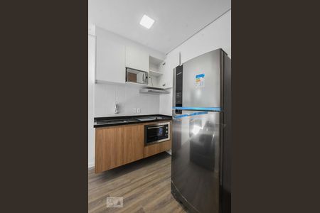 Cozinha de apartamento para alugar com 1 quarto, 15m² em Santo Amaro, São Paulo