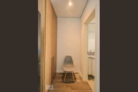 Apartamento para alugar com 15m², 1 quarto e sem vagaArmário