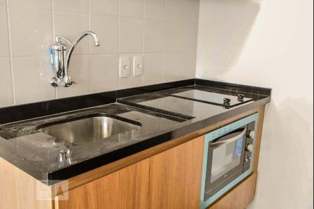 Cozinha de apartamento para alugar com 1 quarto, 15m² em Santo Amaro, São Paulo