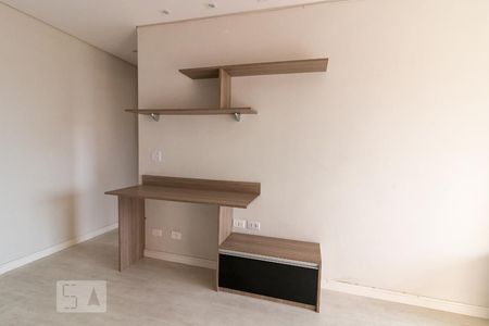 Sala - mesa de trabalho de apartamento para alugar com 2 quartos, 70m² em Centro, Guarulhos