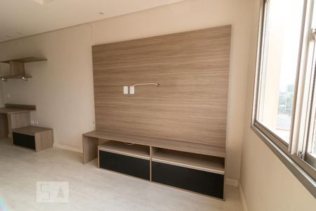 Sala - painel para TV e rack de apartamento para alugar com 2 quartos, 70m² em Centro, Guarulhos