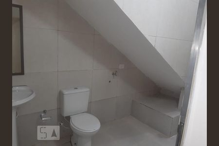 Banheiro de kitnet/studio para alugar com 1 quarto, 33m² em Parque Jabaquara, São Paulo