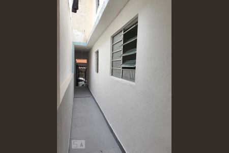 Corredor de casa para alugar com 1 quarto, 35m² em Vila Darli, São Paulo