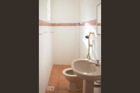 Casa à venda com 200m², 3 quartos e 1 vagaBanheiro