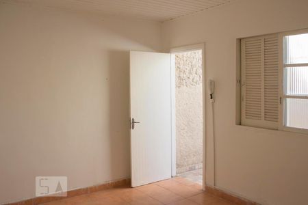 Casa à venda com 200m², 3 quartos e 1 vagaQuarto