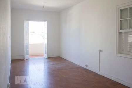Casa à venda com 200m², 3 quartos e 1 vagaQuarto