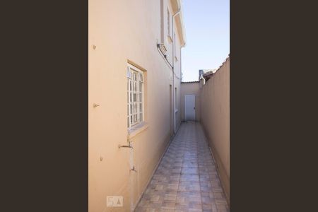Casa à venda com 200m², 3 quartos e 1 vagaCorredor