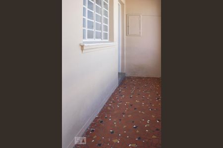 Corredor de casa à venda com 3 quartos, 200m² em Jardim São Paulo(zona Norte), São Paulo