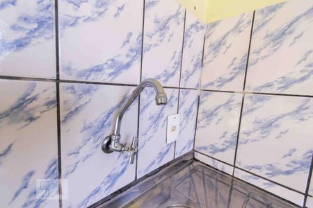 Casa para alugar com 80m², 2 quartos e sem vaga Casa para alugar com 80m², 2 quartos e sem vagaPia da Cozinha
