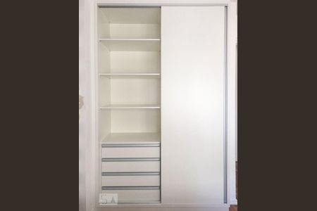 Quarto  de apartamento para alugar com 1 quarto, 40m² em Bela Vista, São Paulo