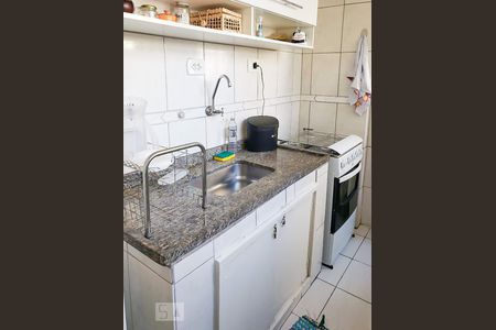 Cozinha  de apartamento para alugar com 1 quarto, 40m² em Bela Vista, São Paulo