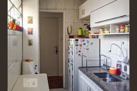 Cozinha  de apartamento para alugar com 1 quarto, 40m² em Bela Vista, São Paulo