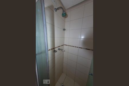 Banheiro  de apartamento para alugar com 1 quarto, 38m² em Jardim Botânico, Porto Alegre
