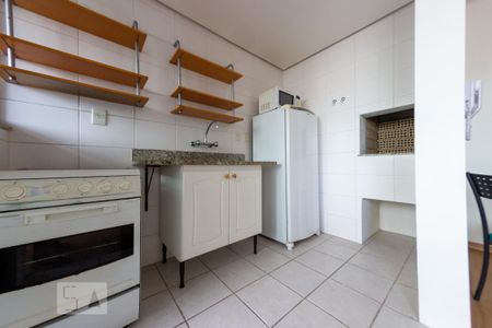 Cozinha de apartamento para alugar com 1 quarto, 38m² em Jardim Botânico, Porto Alegre