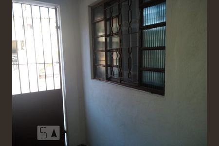 Entrada de casa para alugar com 1 quarto, 30m² em Jardim Carlu, São Paulo